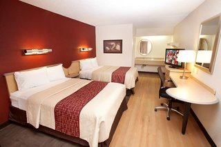 red roof inn plus el paso east