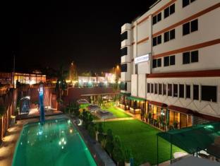 Hotel Amar,Fatehabad Road,4 star