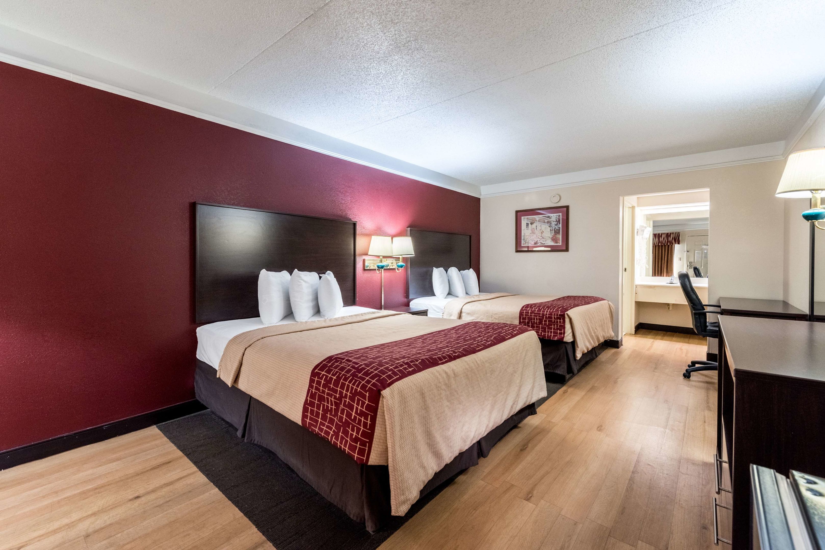 red roof inn and suites clinton tn
