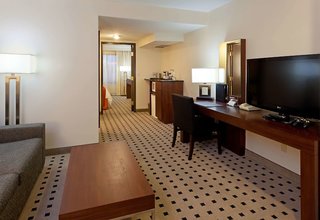 Radisson Hotel Colorado Springs Airport,Denver>>Colorado Springs,4 star