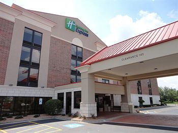 holiday inn express crestwood by ihg