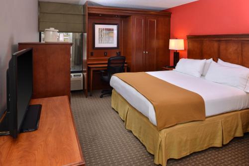holiday inn express crestwood by ihg