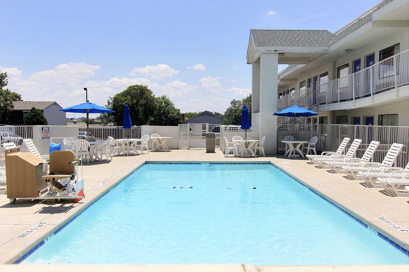 motel 6 austin tx