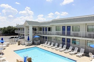 motel 6 austin tx