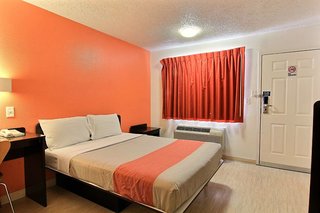 motel 6 austin tx