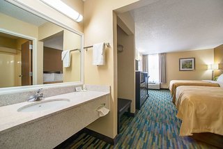 quality inn near six flags st louis