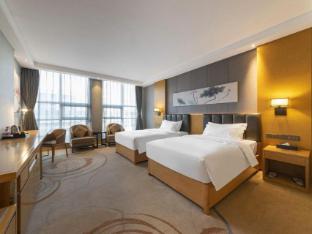 borrman hotel jinan yijia exhibition center laotun metro station