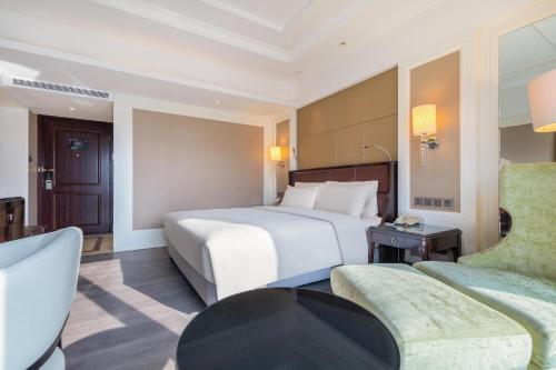 atour x hotel huizhou huiyang municipal plaza