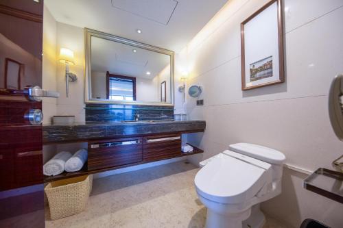 atour x hotel huizhou huiyang municipal plaza