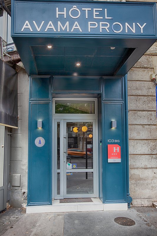 hotel avama prony