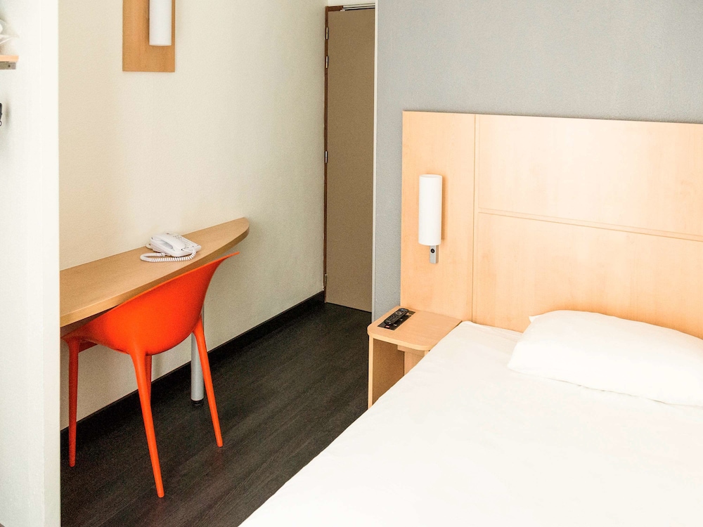 ibis paris grands boulevards opera 9th