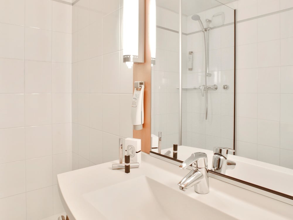 ibis paris grands boulevards opera 9th