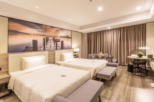 atour hotel shenzhen bantian zhongcheng