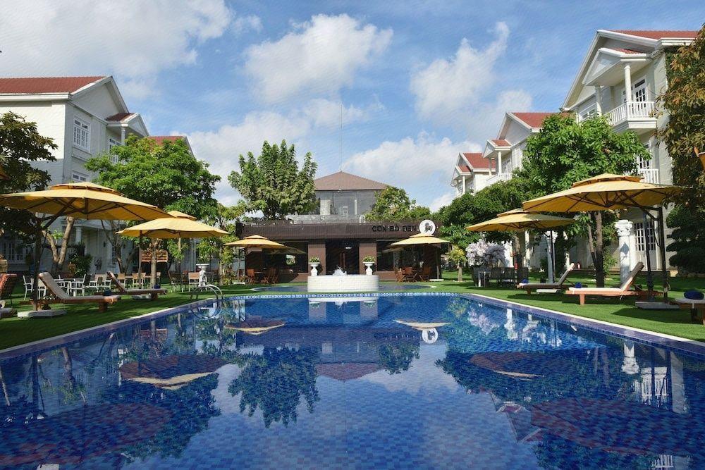 hidden mansions saigon resort