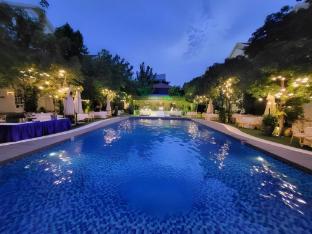 hidden mansions saigon resort