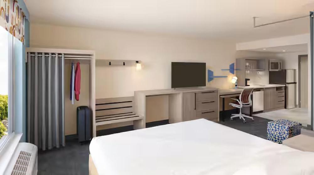 home2 suites by hilton altoona des moines