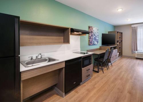 echo suites extended stay by wyndham madison