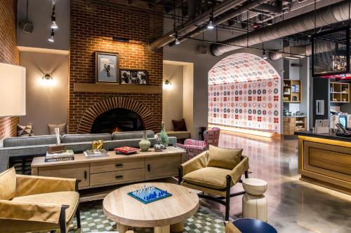 moxy cincinnati downtown