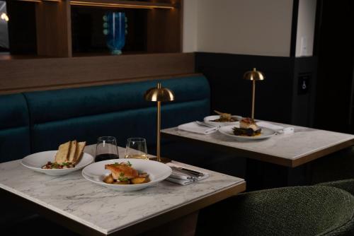 toor hotel toronto part of jdv by hyatt