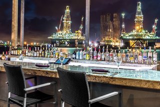 harbor house at pier 21