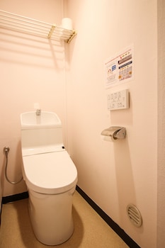 sakura hotel jimbocho hostel