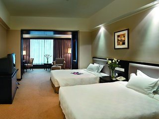 Crowne Plaza Zhuhai City Center By Ihg,Zhuhai>>Dongguan,4 star
