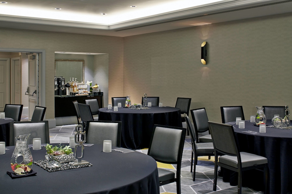 renaissance providence downtown hotel