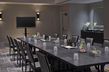 Renaissance Providence Downtown Hotel,Providence County>>East Providence,4 star