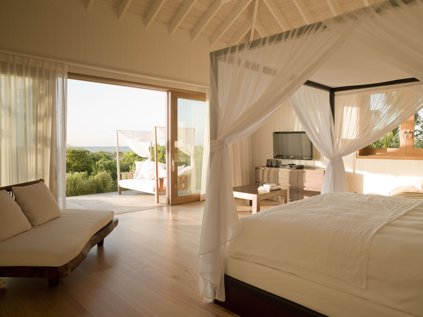 como parrot cay