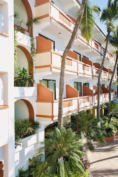 el pescador hotel