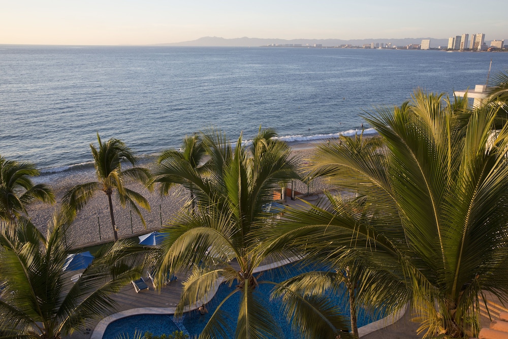 el pescador hotel