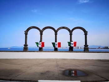 el pescador hotel