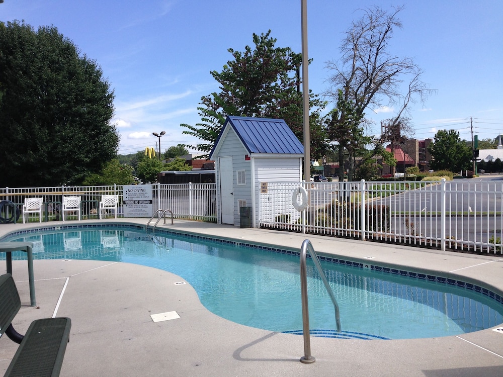 guest inn pigeon forge