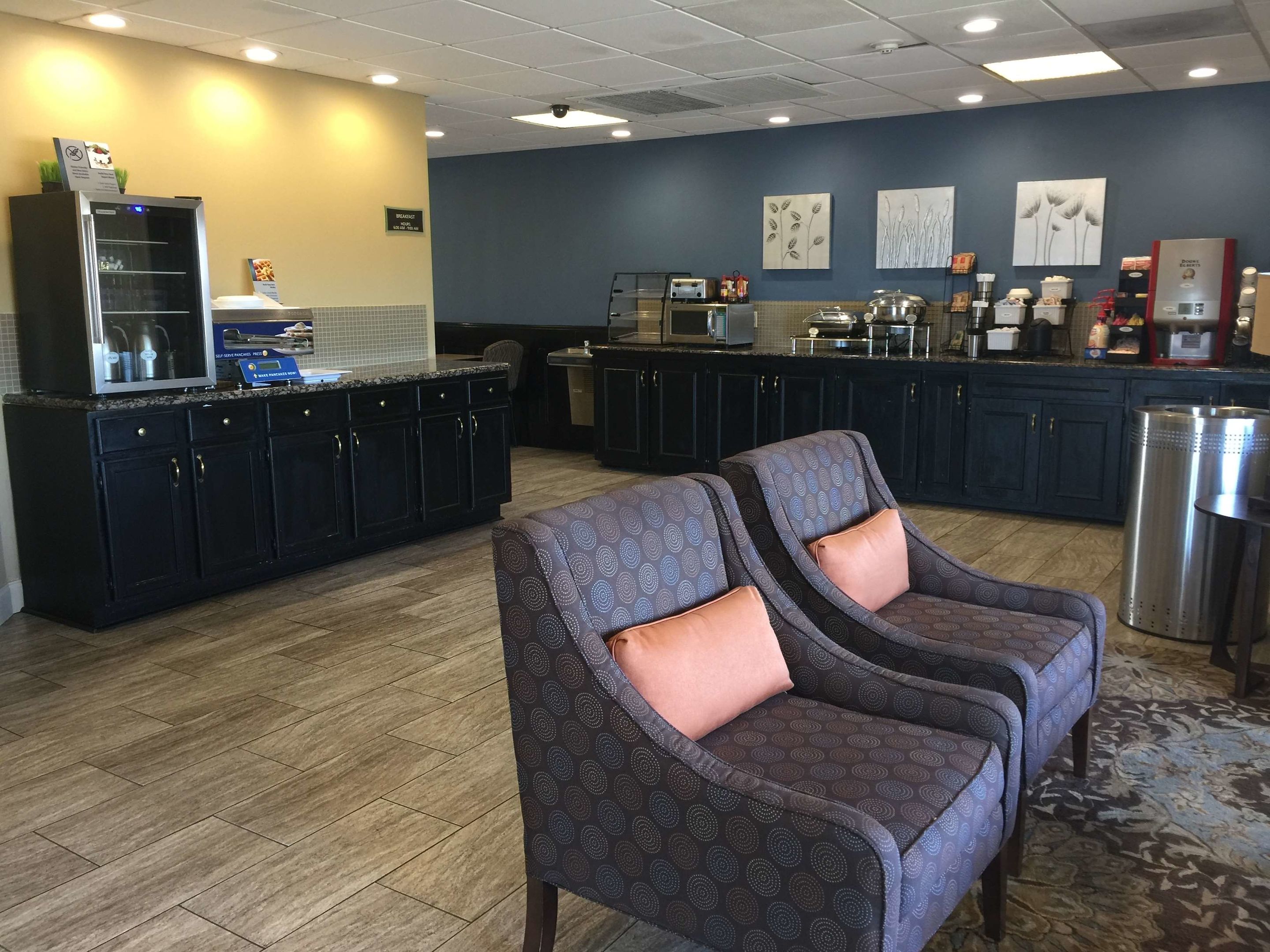 red roof inn port allen