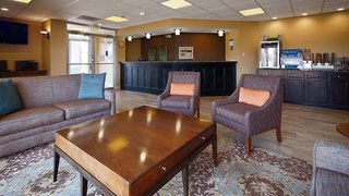 red roof inn port allen