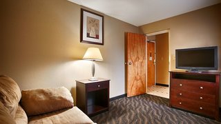 red roof inn port allen