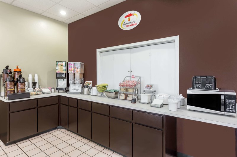 red roof inn savannah north i 95 port wentworth