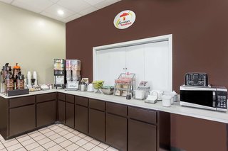 red roof inn savannah north i 95 port wentworth