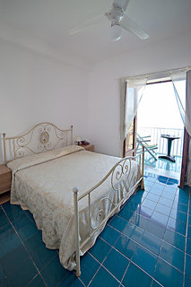 Hotel Villa Bellavista,Near Marina Di Praia,3 star