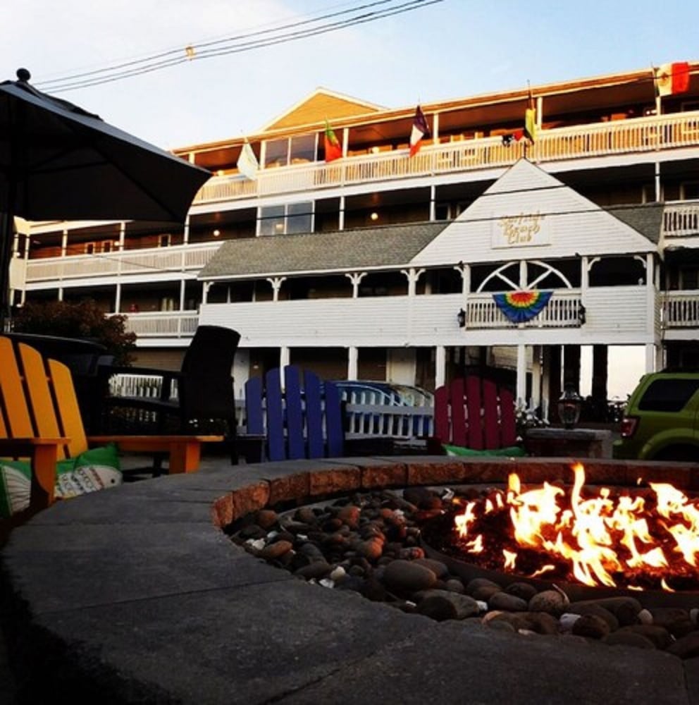 surfside hotel and suites