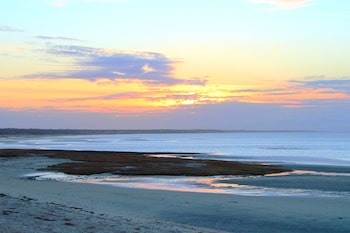 surfside hotel and suites