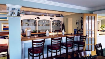 Surfside Hotel And Suites,Eastham>>Cape Cod,3 star