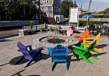 surfside hotel and suites