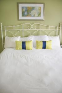 surfside hotel and suites