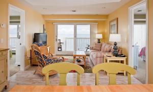 surfside hotel and suites