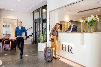 hotel riviera