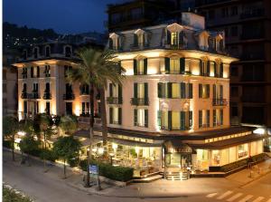 hotel riviera