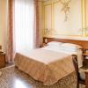 hotel riviera