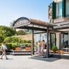hotel riviera