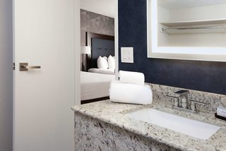 Embassy Suites By Hilton Tucson East,Pima>>Catalina Foothills,4 star